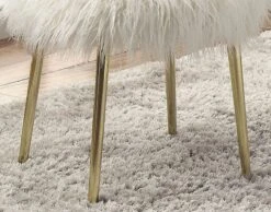 Faux Fur Upholstery Ottoman In White And Gold -Olsberg shop 59836e11fc584bc2b86b85065076fc5e