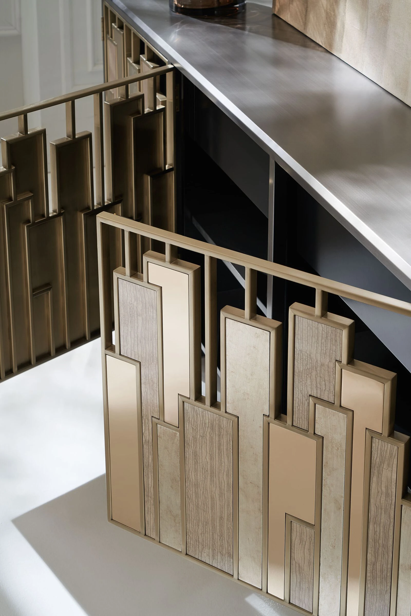 Midtown 6 Midtown - Image 4